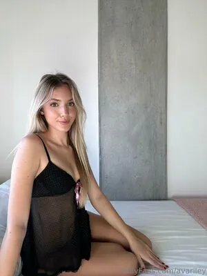 Avariley OnlyFans Leaked Free Thumbnail Picture - #OLb4EV5ypd