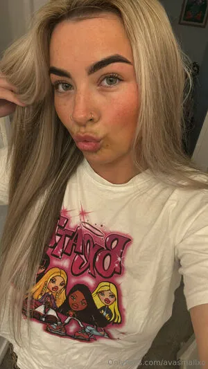 Avasmallxo OnlyFans Leaked Free Thumbnail Picture - #4JfzQL99ZU