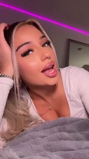 Avendaaxs OnlyFans Leaked Free Thumbnail Picture - #3q7YnnNexF