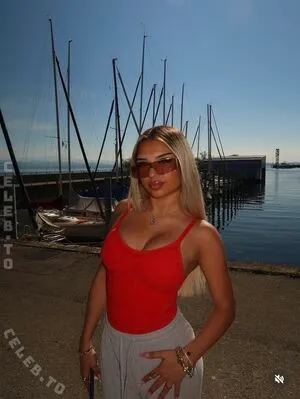 Avendaaxs OnlyFans Leaked Free Thumbnail Picture - #479g1WIgI1