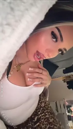 Avendaaxs OnlyFans Leaked Free Thumbnail Picture - #8DIKWw42YE