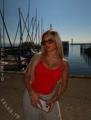 Avendaaxs OnlyFans Leaked Free Thumbnail Picture - #gIrMwuApTR