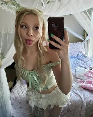 Averi Roselyn OnlyFans Leaked Free Thumbnail Picture - #8qgOjpHiDq