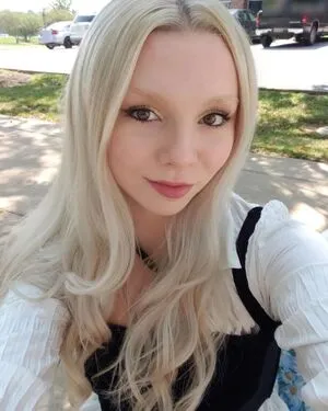 Averi Roselyn OnlyFans Leaked Free Thumbnail Picture - #ro1l5fJzpr