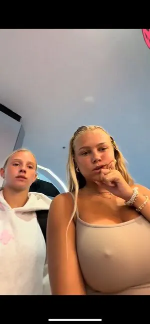Avery Bracher OnlyFans Leaked Free Thumbnail Picture - #cvYAY521GN