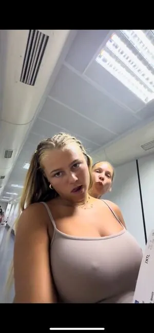 Avery Bracher OnlyFans Leaked Free Thumbnail Picture - #z6diEWXiCx