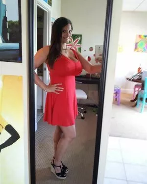 Avery Harwood OnlyFans Leaked Free Thumbnail Picture - #4YeUflAaHu