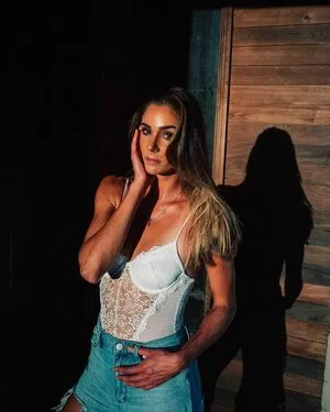 Avery Poppinga OnlyFans Leaked Free Thumbnail Picture - #6sUm4RC9Lp