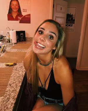 Avery Poppinga OnlyFans Leaked Free Thumbnail Picture - #SDkja1zdHi