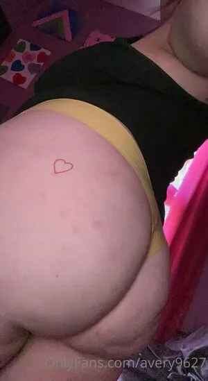Avery9627 OnlyFans Leaked Free Thumbnail Picture - #eJc8Ct84OS