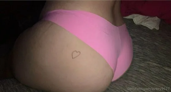 Avery9627 OnlyFans Leaked Free Thumbnail Picture - #st0KG3xPEl