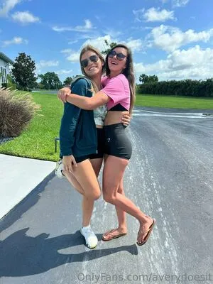 Averydoesit OnlyFans Leaked Free Thumbnail Picture - #3tOKC6ONiR