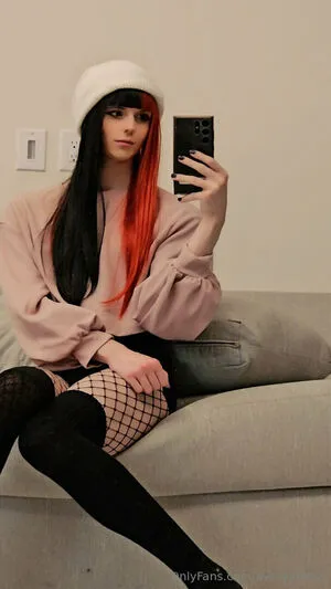 Averyellisxo OnlyFans Leaked Free Thumbnail Picture - #MRRuv2sRde