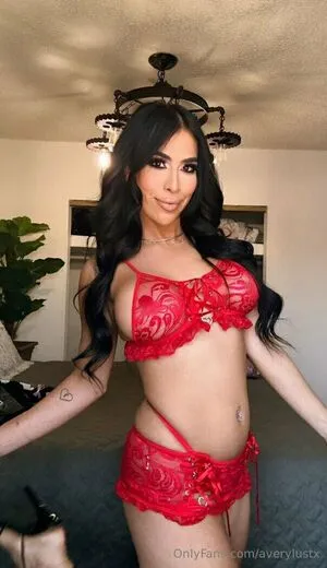 Averylustx OnlyFans Leaked Free Thumbnail Picture - #9JM87GAkKg