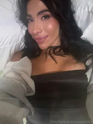 Averylustx OnlyFans Leaked Free Thumbnail Picture - #qN3ujnOtFR