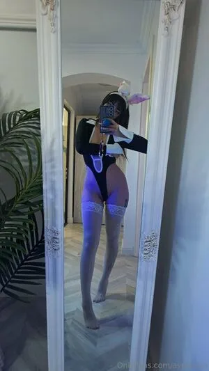 Averymia OnlyFans Leaked Free Thumbnail Picture - #Lap8S8Br5e