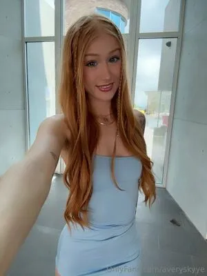 Averyskyye OnlyFans Leaked Free Thumbnail Picture - #g3J2C8Rc1c