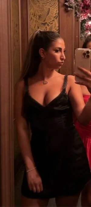 Avin Klpr OnlyFans Leaked Free Thumbnail Picture - #P9Mgi6jp8B