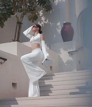 Avneet Kaur OnlyFans Leaked Free Thumbnail Picture - #51Cx00ABRS