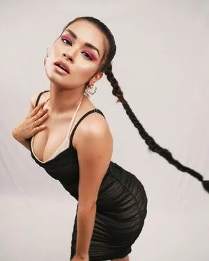 Avneet Kaur OnlyFans Leaked Free Thumbnail Picture - #kSUxVrAFVy