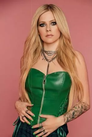 Avril Lavigne OnlyFans Leaked Free Thumbnail Picture - #4nT32C7QFh