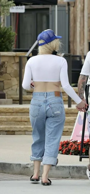 Avril Lavigne OnlyFans Leaked Free Thumbnail Picture - #7RUI0VF2TL