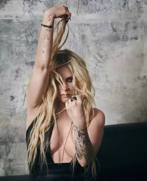 Avril Lavigne OnlyFans Leaked Free Thumbnail Picture - #7cPokfResi