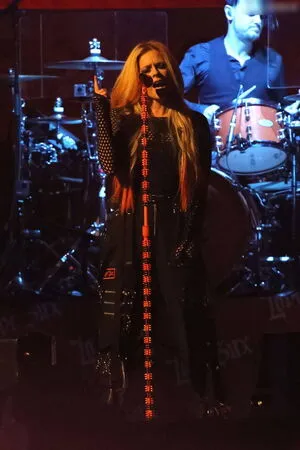 Avril Lavigne OnlyFans Leaked Free Thumbnail Picture - #A4GPV2TNwD