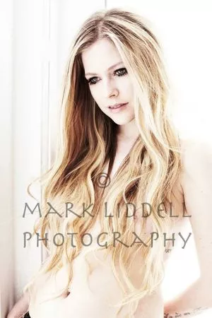 Avril Lavigne OnlyFans Leaked Free Thumbnail Picture - #GNkgJeRjaG