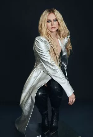 Avril Lavigne OnlyFans Leaked Free Thumbnail Picture - #ROzcVU3qVB