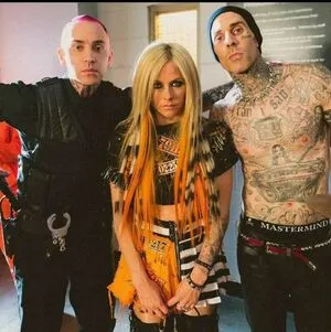 Avril Lavigne OnlyFans Leaked Free Thumbnail Picture - #SrlBNjDIWj