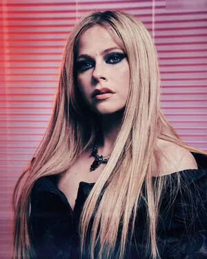 Avril Lavigne OnlyFans Leaked Free Thumbnail Picture - #aA434wocr8