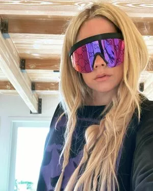 Avril Lavigne OnlyFans Leaked Free Thumbnail Picture - #aeWUgc70Ti