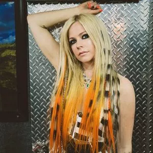 Avril Lavigne OnlyFans Leaked Free Thumbnail Picture - #eIuaNTiZmD