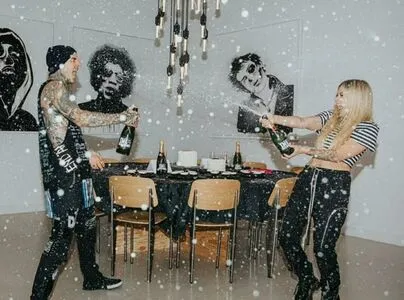 Avril Lavigne OnlyFans Leaked Free Thumbnail Picture - #hm3K6QpRBs