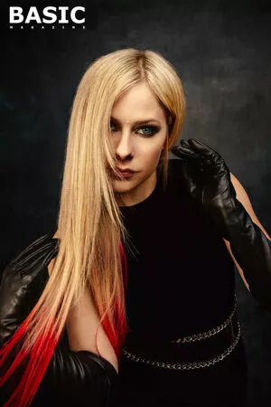 Avril Lavigne OnlyFans Leaked Free Thumbnail Picture - #m4fWo97UPl