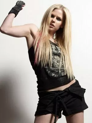 Avril Lavigne OnlyFans Leaked Free Thumbnail Picture - #mMIDSViftn