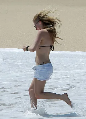 Avril Lavigne OnlyFans Leaked Free Thumbnail Picture - #oMIkPq5jcu