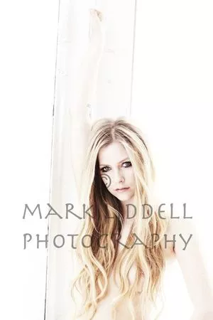 Avril Lavigne OnlyFans Leaked Free Thumbnail Picture - #p16slwlHj1