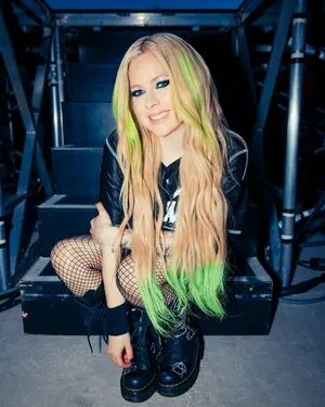Avril Lavigne OnlyFans Leaked Free Thumbnail Picture - #v4zgOLLwvI