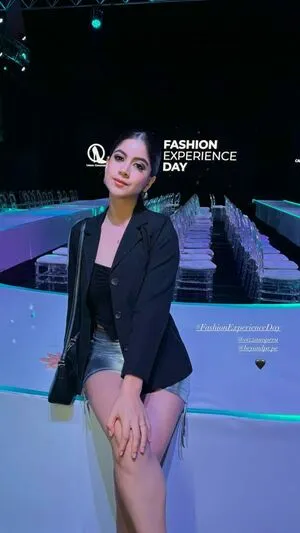 Avril Toro OnlyFans Leaked Free Thumbnail Picture - #BQ9ABpdvlu