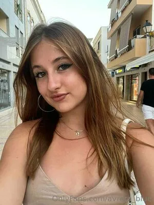 Avrora Blue OnlyFans Leaked Free Thumbnail Picture - #SwyCDeGnbd