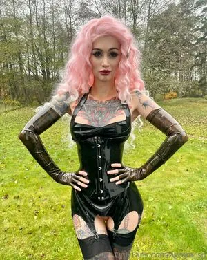 Avrora Sg OnlyFans Leaked Free Thumbnail Picture - #6x3rld8lwH