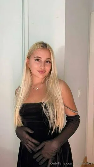 Avroralady OnlyFans Leaked Free Thumbnail Picture - #YFK3ifRo3b