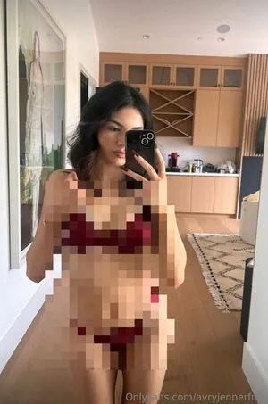 Avryjennerfree OnlyFans Leaked Free Thumbnail Picture - #nUOW7INE0F