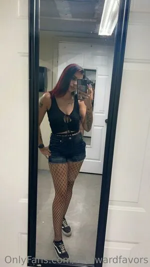 Awkwardfavors OnlyFans Leaked Free Thumbnail Picture - #qqCsVFT8x5