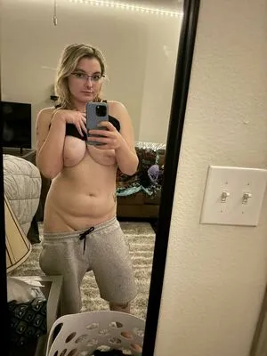 Awrynarwhal03 OnlyFans Leaked Free Thumbnail Picture - #VdaAWaWnrF