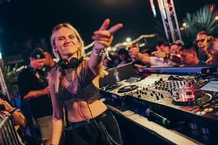 Axelle Maga OnlyFans Leaked Free Thumbnail Picture - #TBEMR24fTd