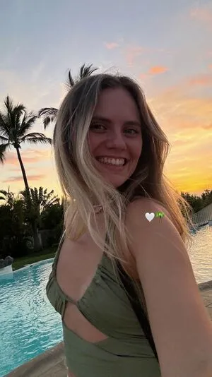 Axelle Maga OnlyFans Leaked Free Thumbnail Picture - #djFN60xpyg