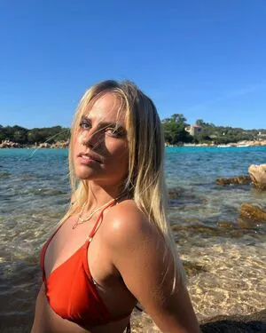Axelle Maga OnlyFans Leaked Free Thumbnail Picture - #lVTFYsYEW2